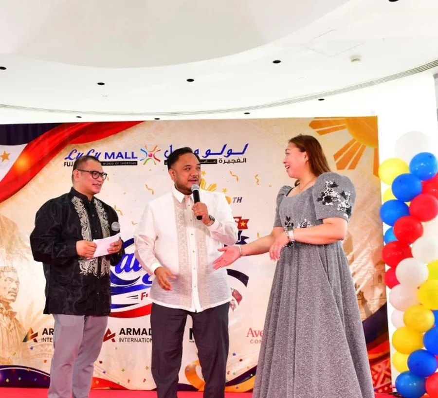 Hosts on stage at the Kalayaan celebration, Lulu Mall Fujairah